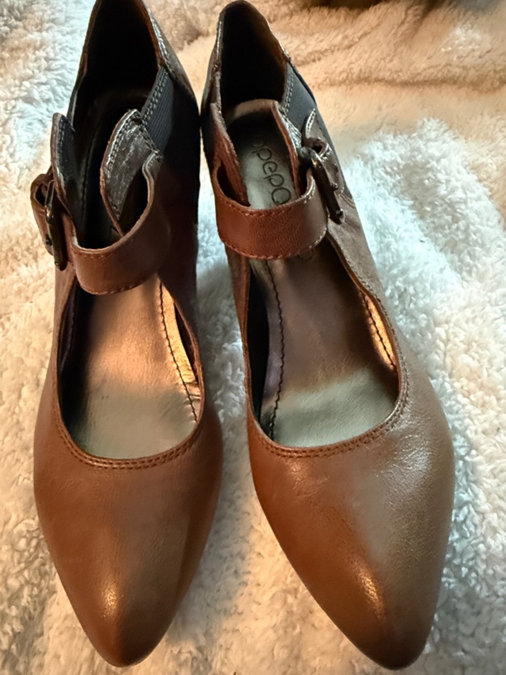 Apepazza: Women's Taupe Mary Jane Heels